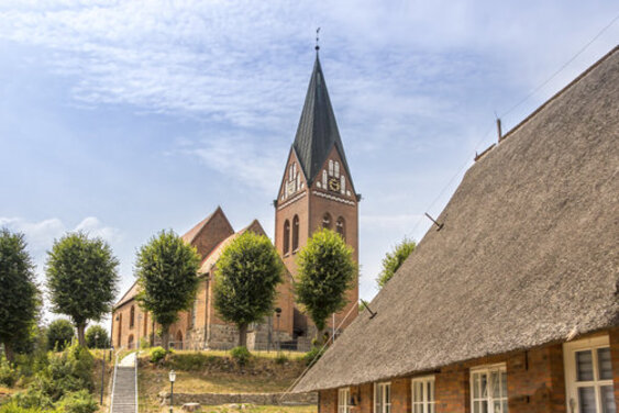Kirche Sandesneben - Copyright: KG SN