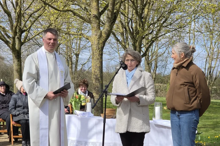 Menschen unterhalten sich 